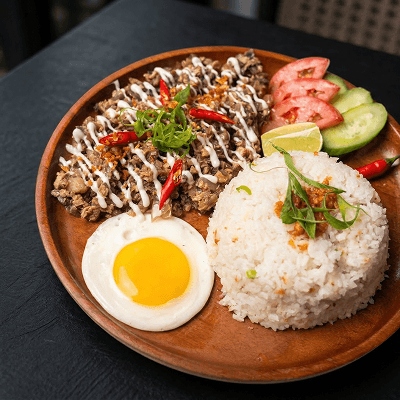 Sisig – sizzling Filipino pork dish at House of Inasal
